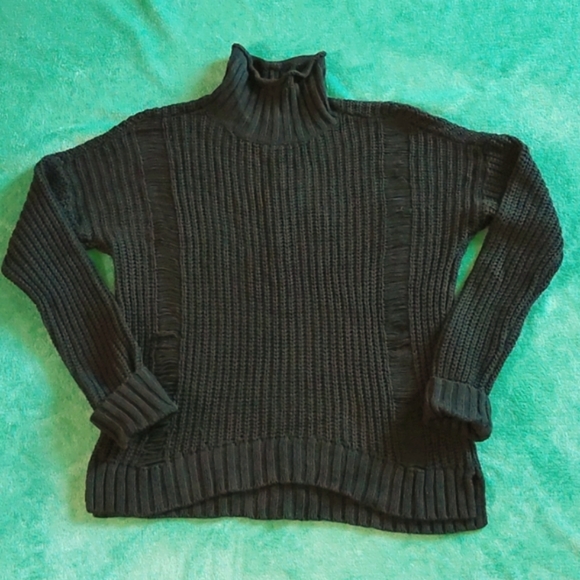 Express Sweaters - ⭐FREE⭐EXPRESS Knit Turtleneck Sweater
